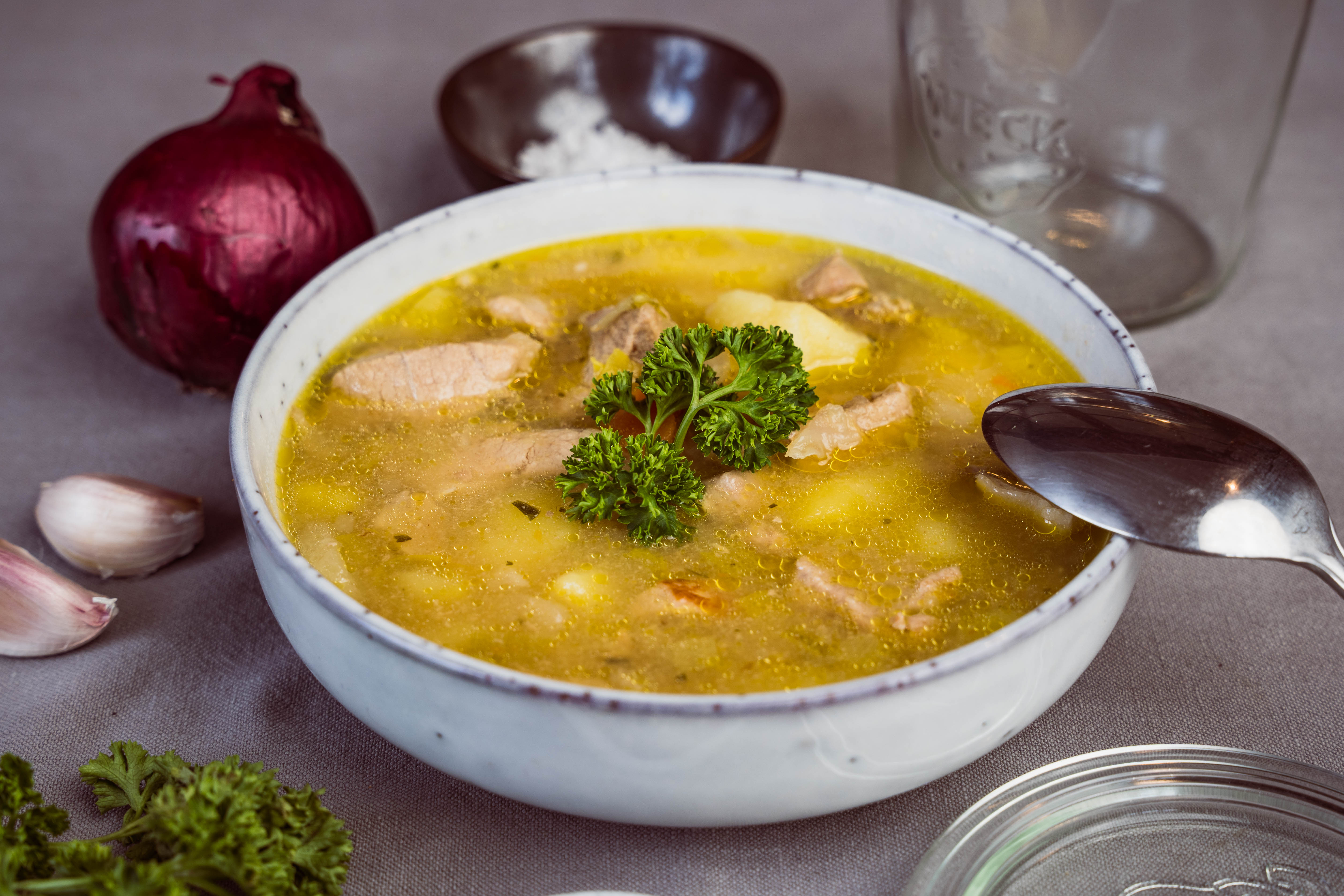 Gulaschsuppe hausgemacht im Glas