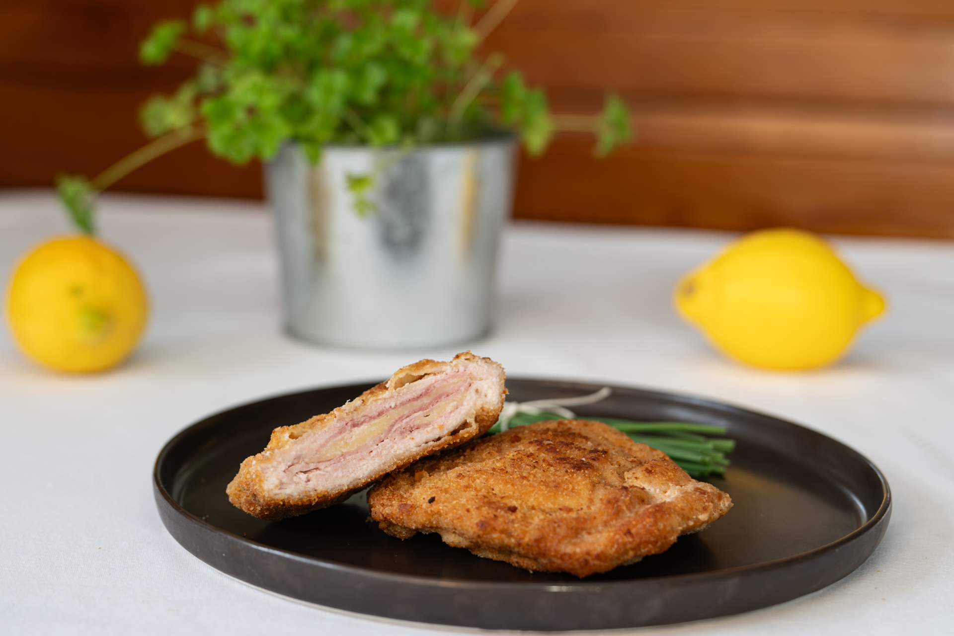 Cordon Bleu gebacken vom "Wohlfühlschwein"